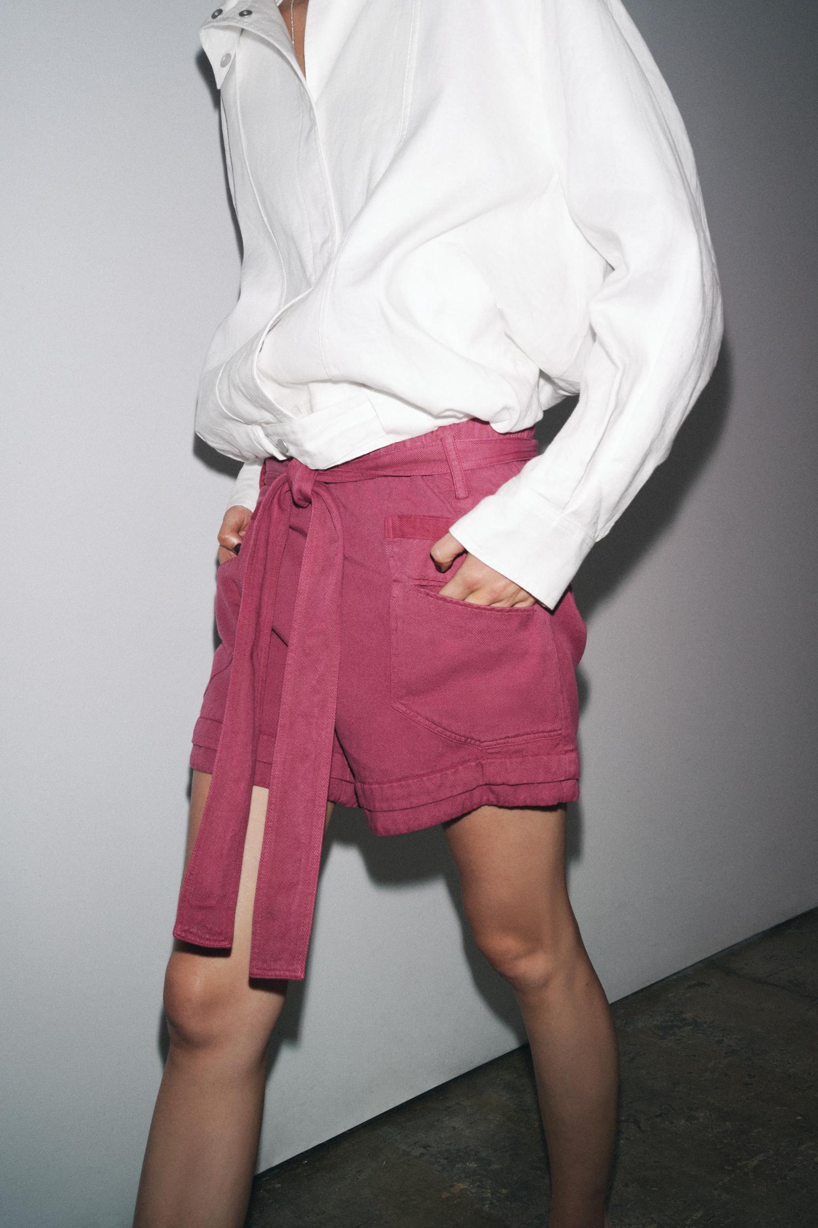 FLOWY BELTED SHORTS ZW COLLECTION Product Image