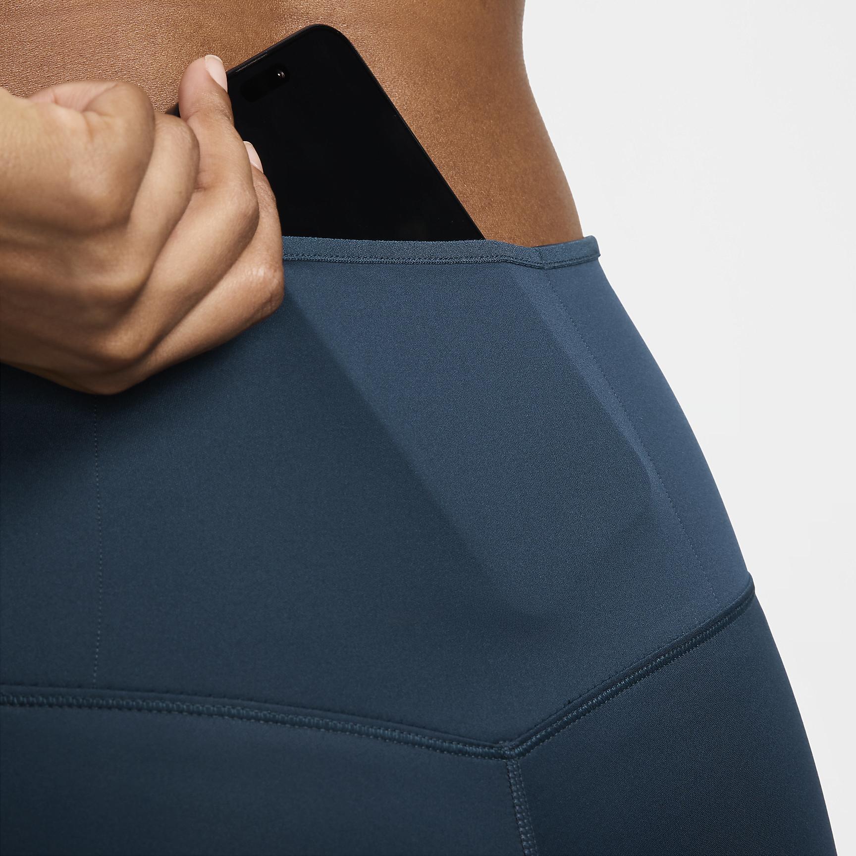 Nike Go Women's High-Waisted Cropped Leggings with Pockets Product Image