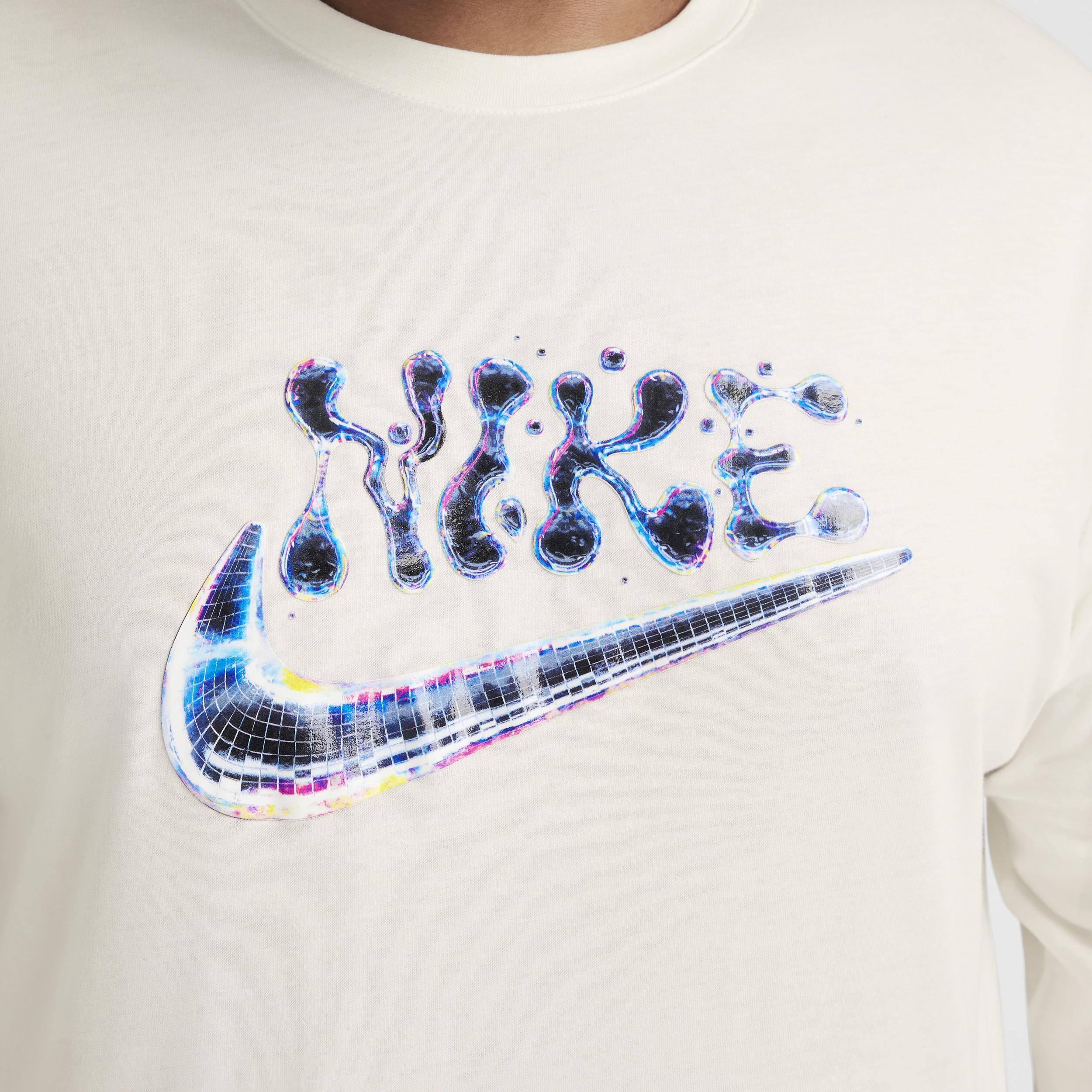 Men's Nike Sportswear Club Long-Sleeve T-Shirt Product Image