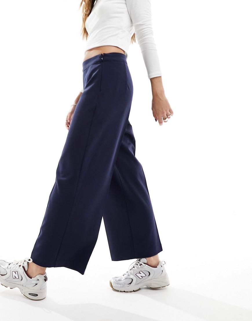 Vero Moda tailored straight leg pants Product Image