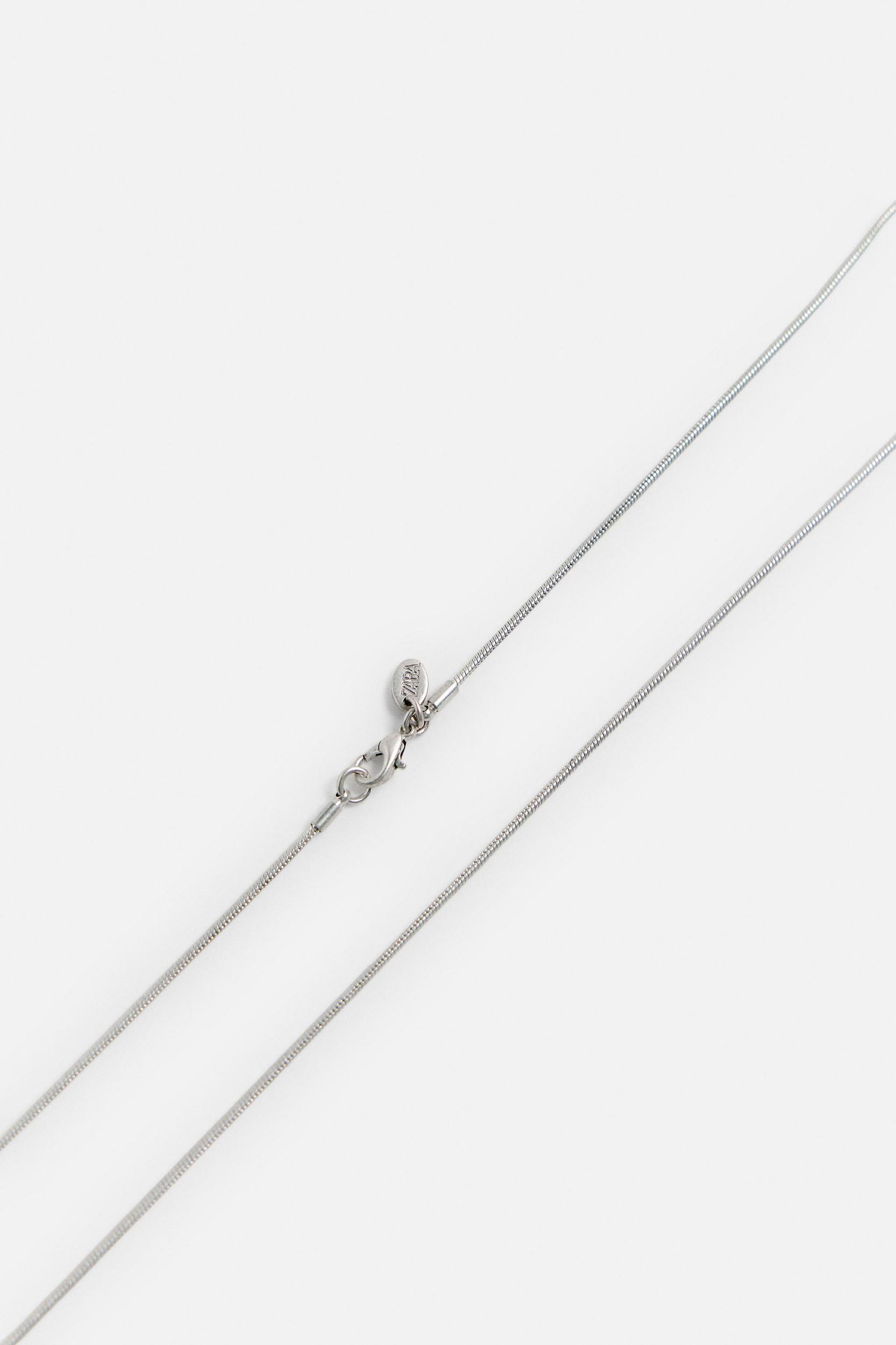 TONAL PENDANT NECKLACE Product Image