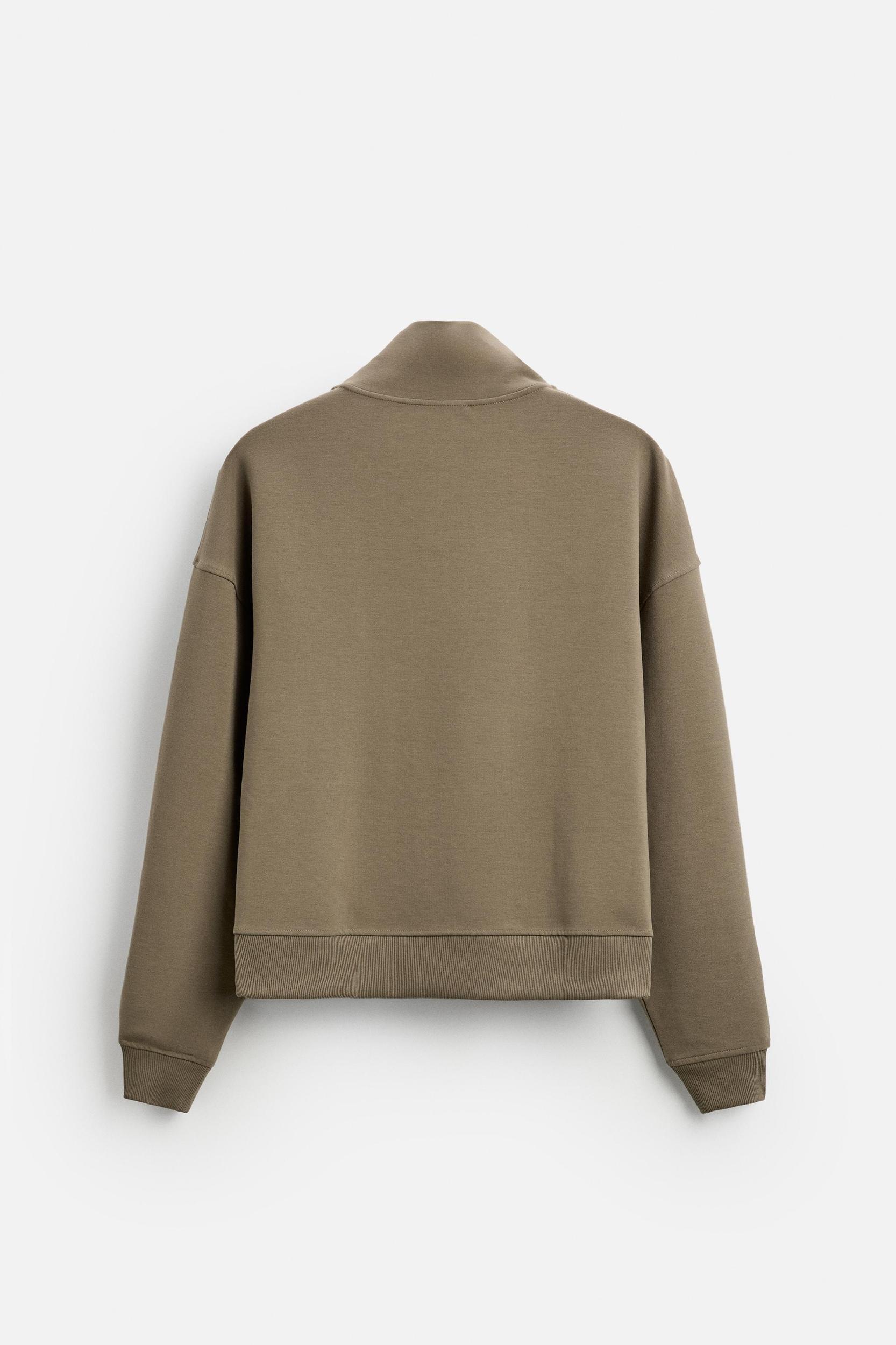 STRETCHY TECHNICAL SWEATSHIRT Product Image