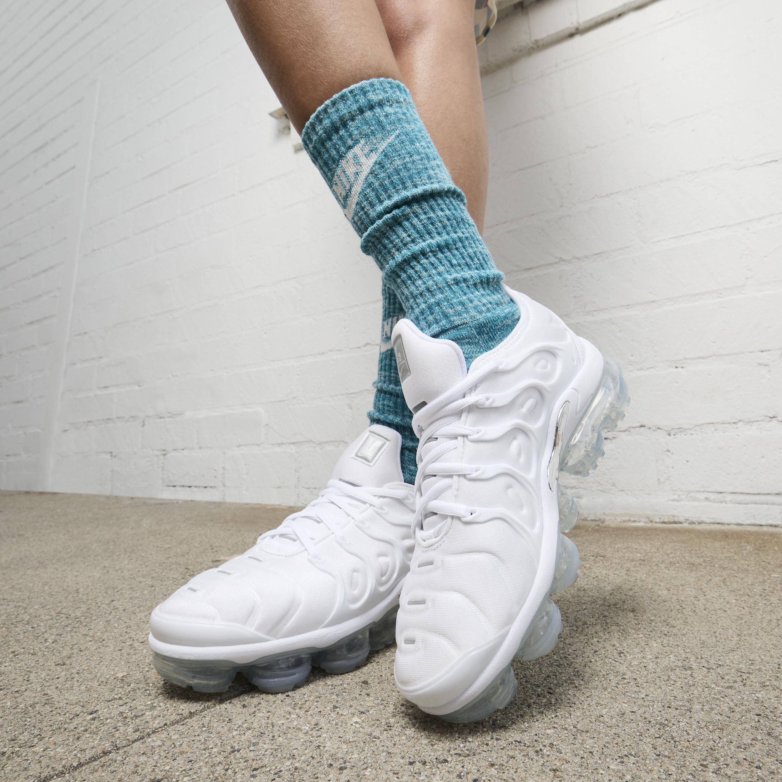 Nike Womens Air Vapormax Plus - Running Shoes White/Metallic Silver Product Image