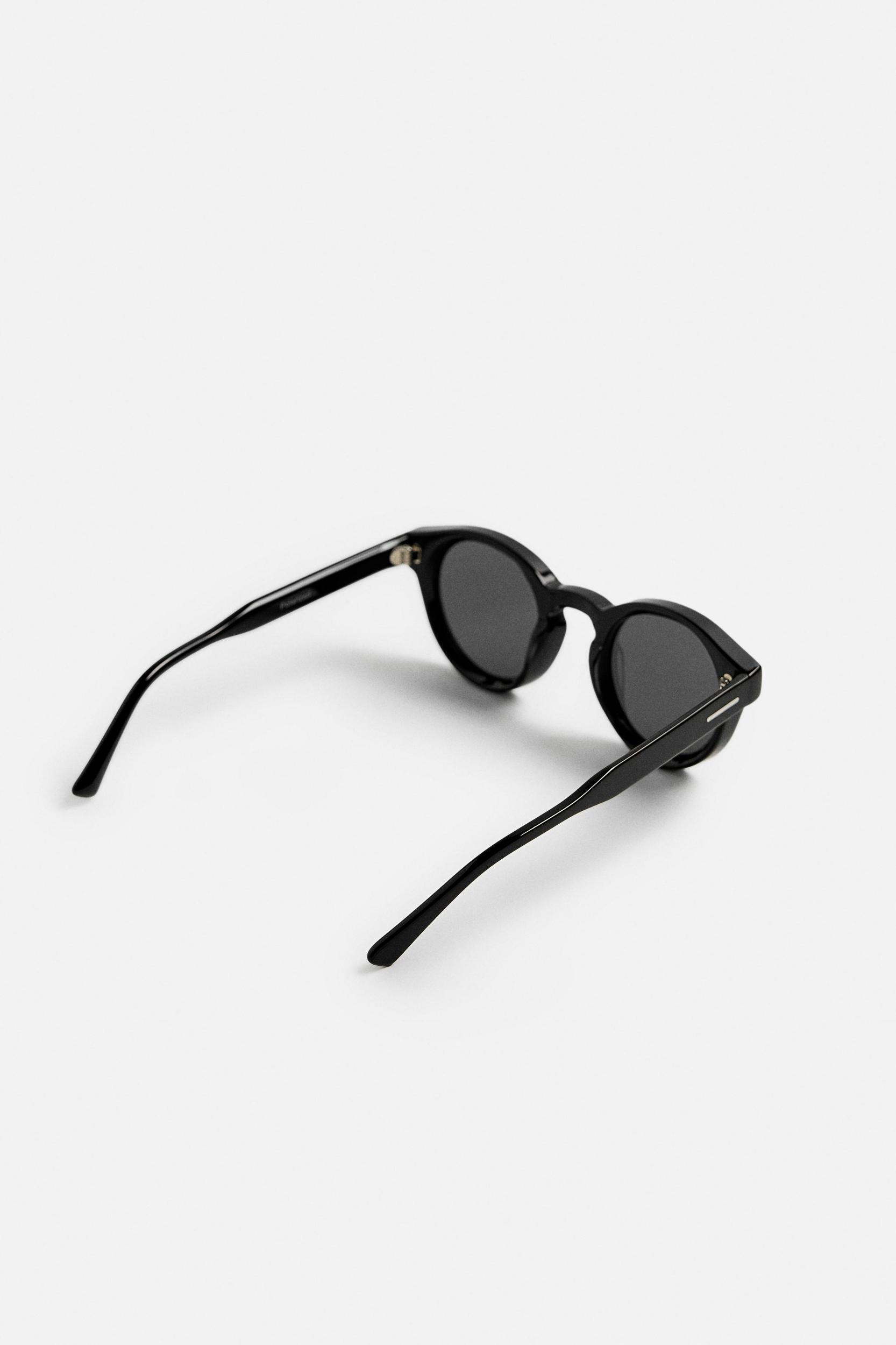 ROUND SUNGLASSES Product Image