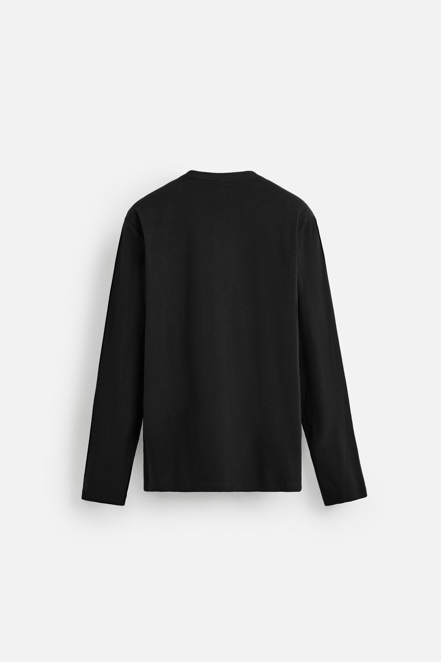 BASIC SLIM FIT T-SHIRT Product Image