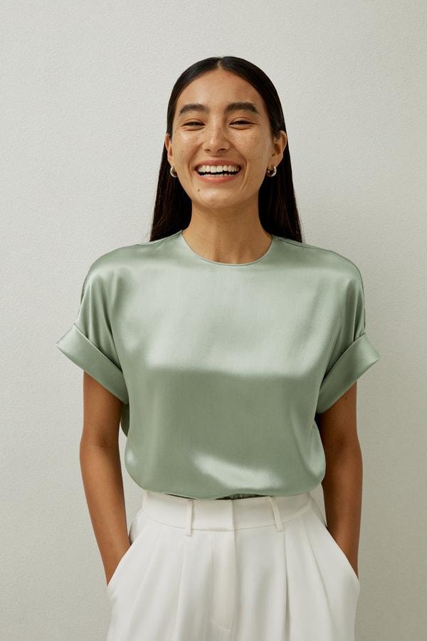 Obliuque Sleeves Round Neck Silk Tee Product Image