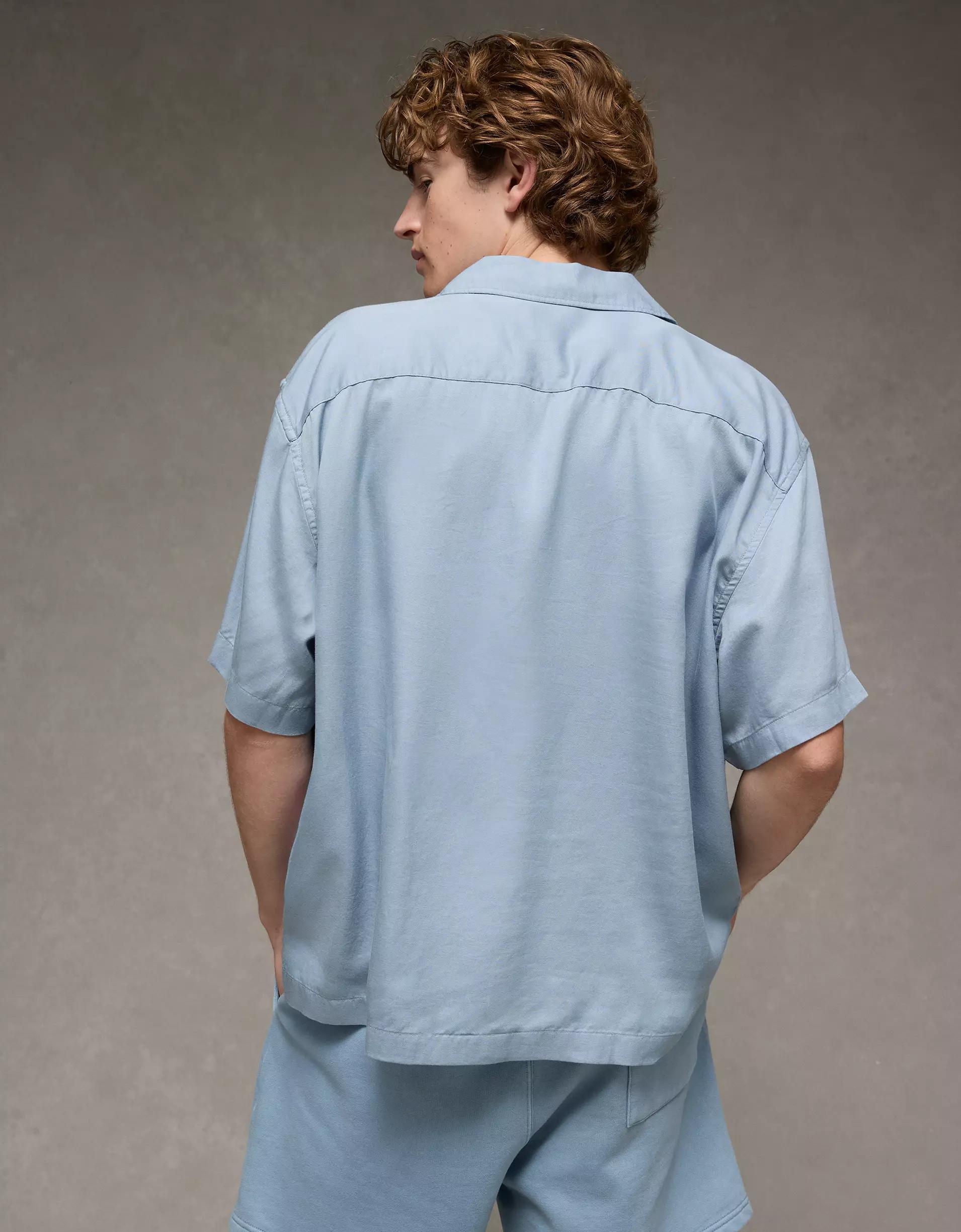 AE Poolside Button-Up Shirt Product Image