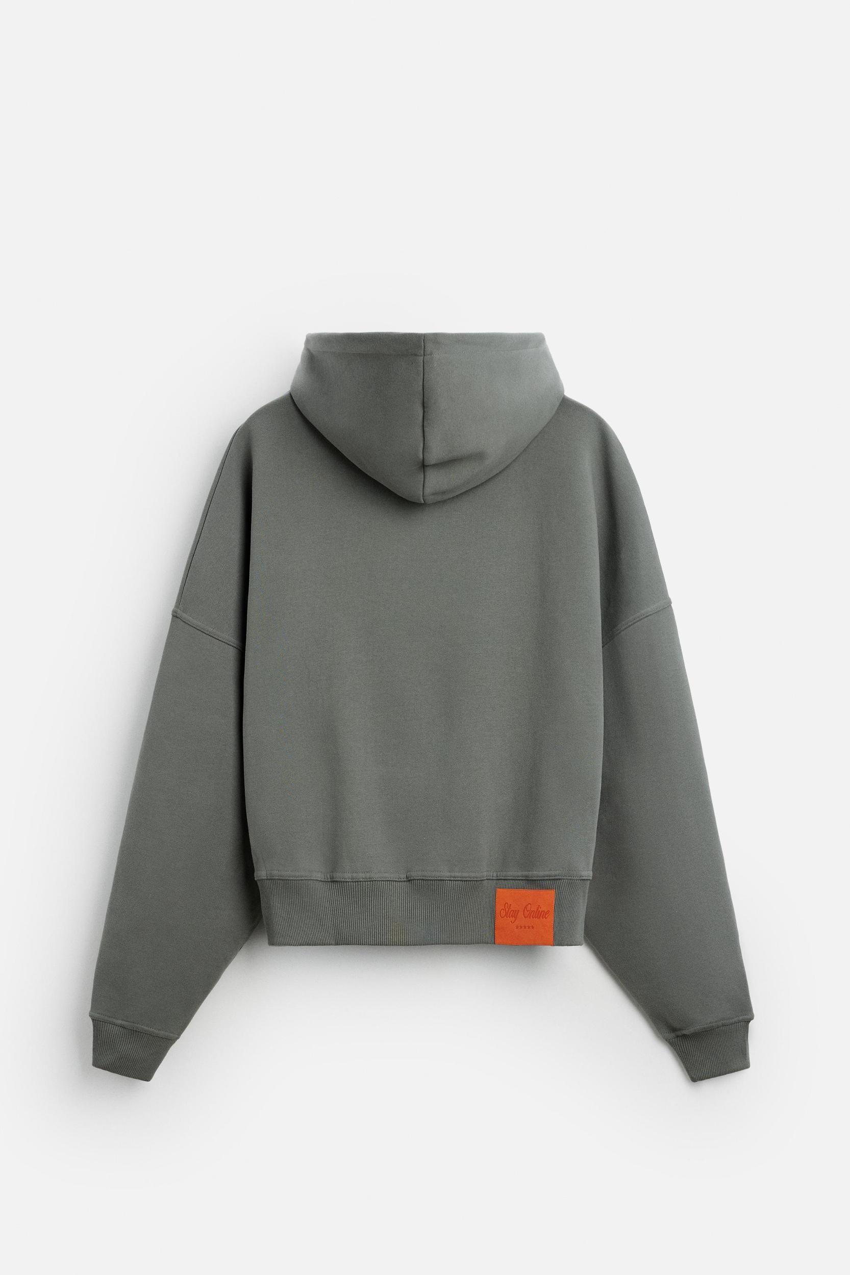 BOXY FIT PATCH SWEATSHIRT Product Image