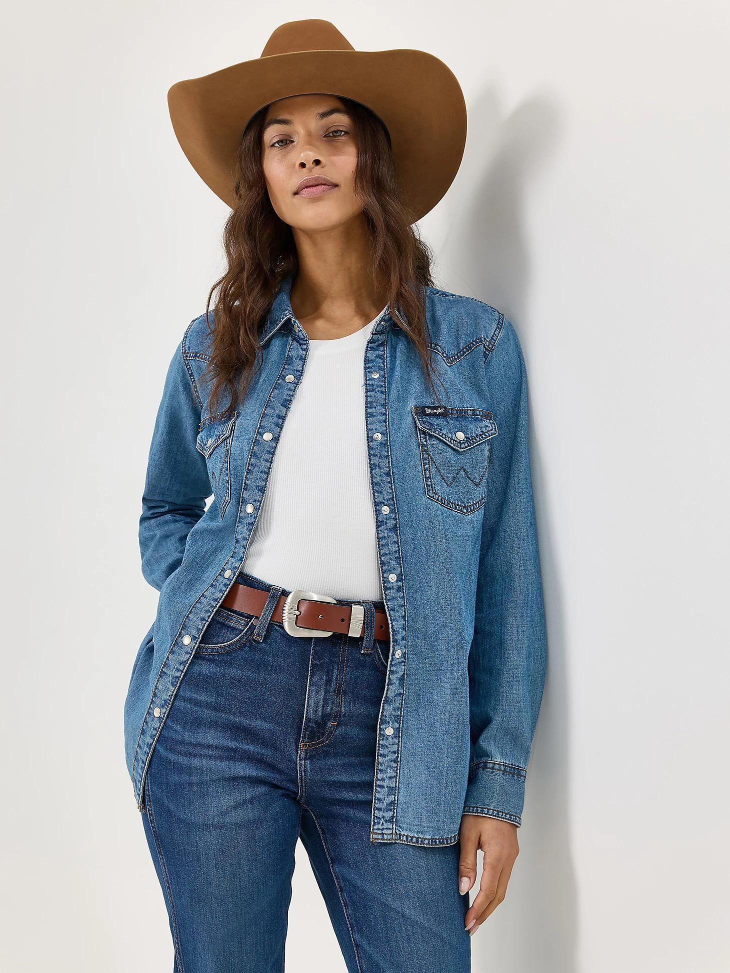 Women's Long Sleeve Western Snap Denim Shirt in Mid Denim Product Image