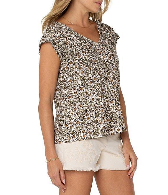 Liverpool Los Angeles Petite Size Printed V-Neck Short Sleeve Top Product Image