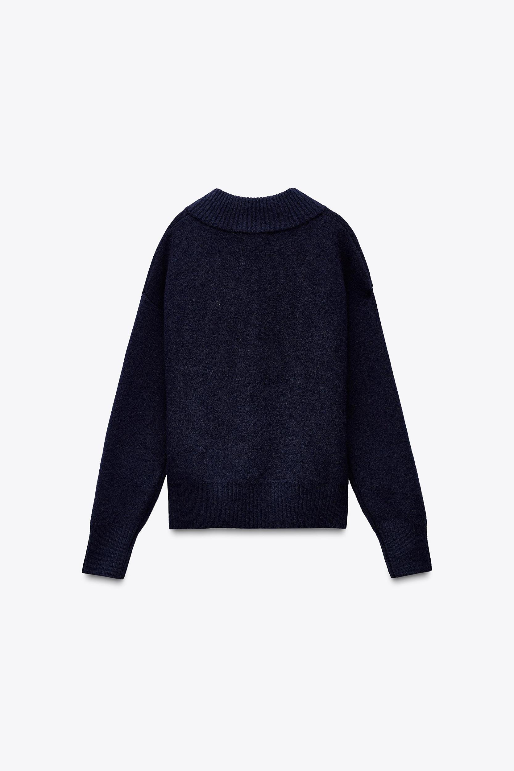BASIC V-NECK KNIT SWEATER Product Image