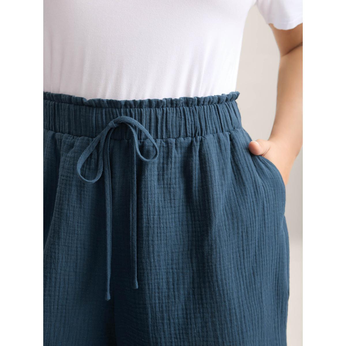 Plus Size Curved Hem Straight-Leg Shorts Women Indigo Beach Texture Straight Leg Vacation Shorts BloomChic 14-16/1X Product Image