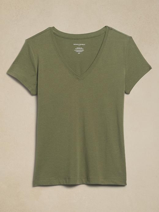 Timeless V-Neck T-Shirt Product Image