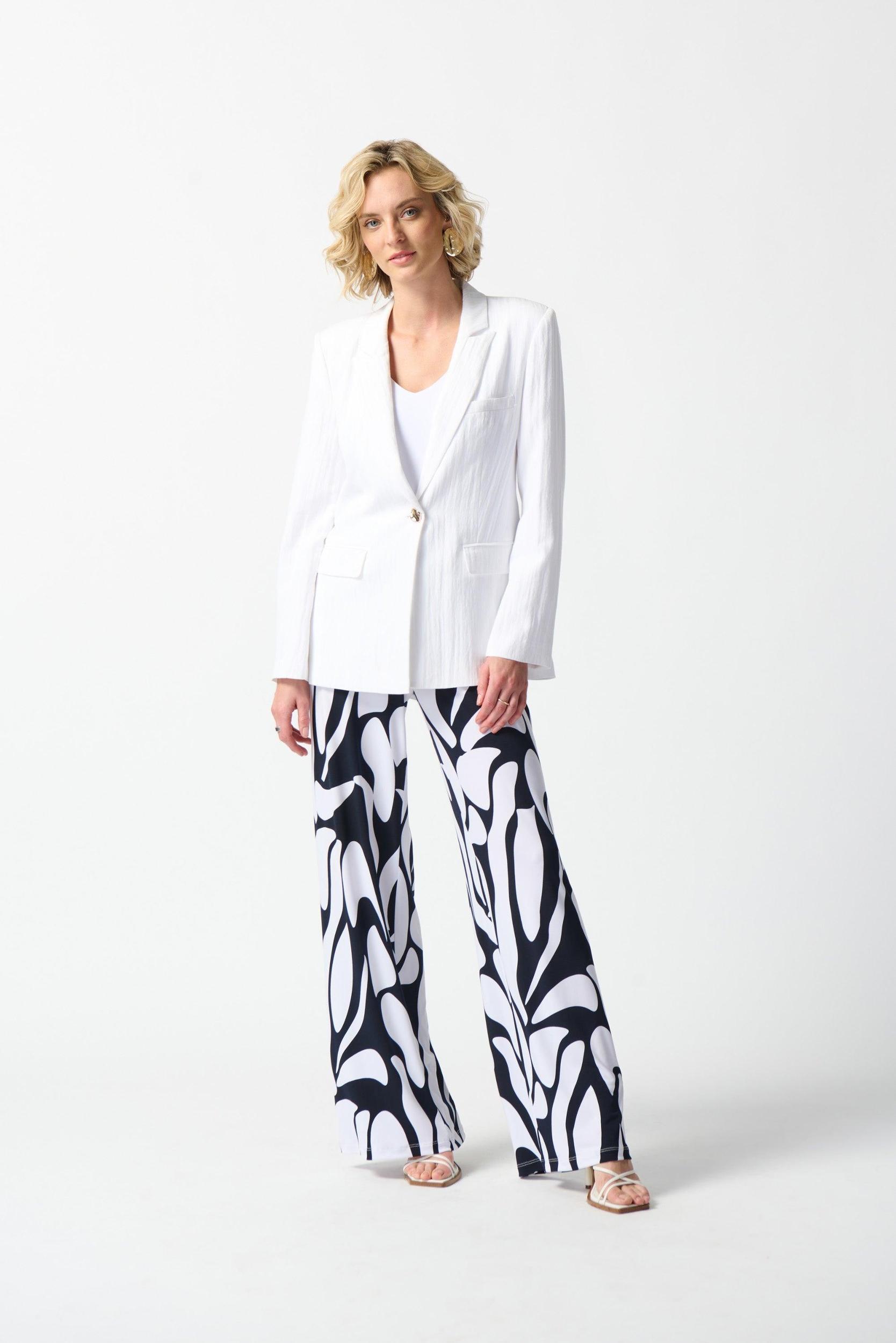 Woven Fitted Blazer Product Image