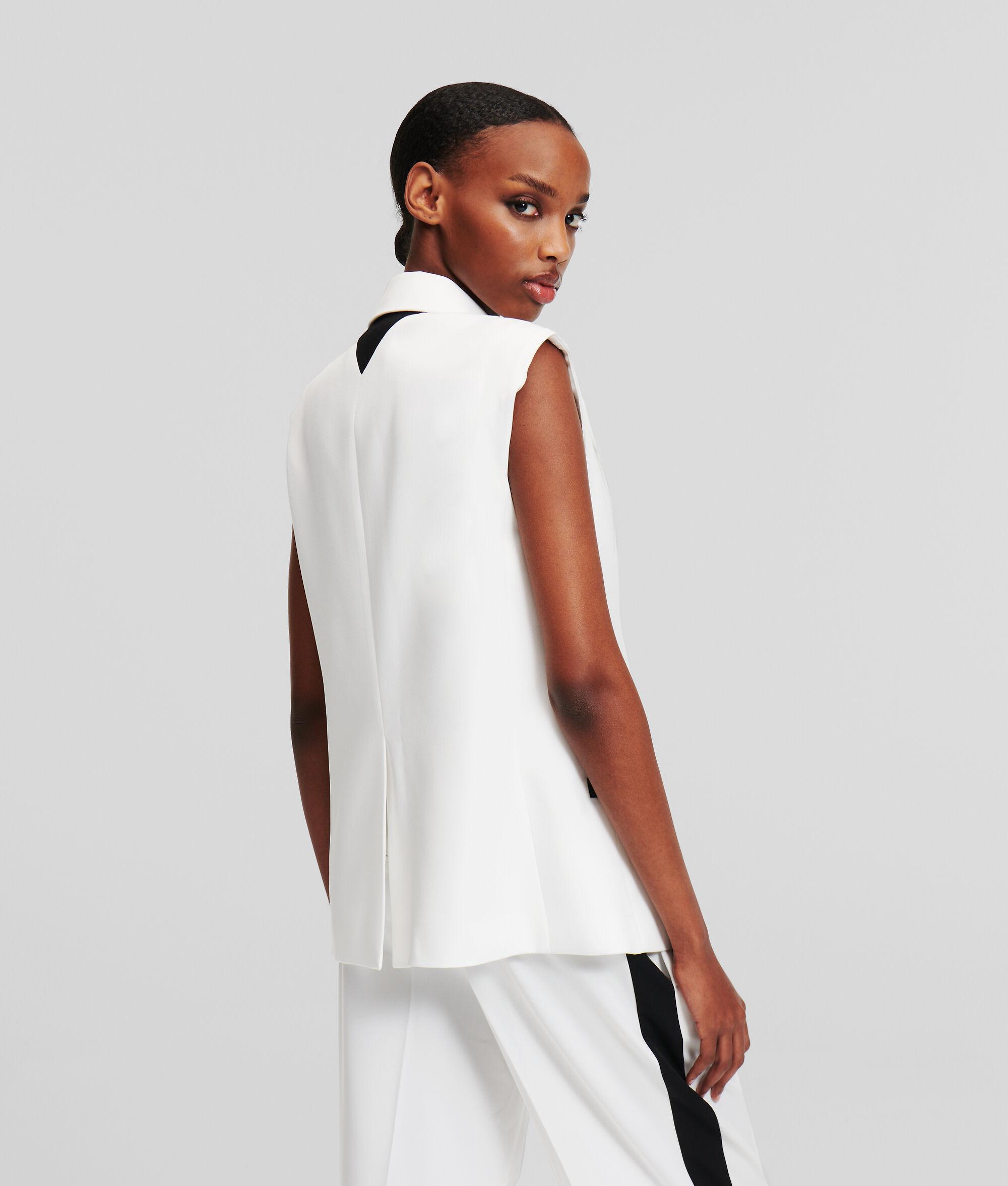CONTRAST LAPEL GILET Product Image