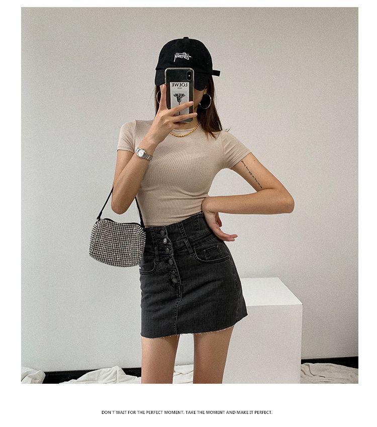 Short-Sleeve Cropped T-Shirt Product Image