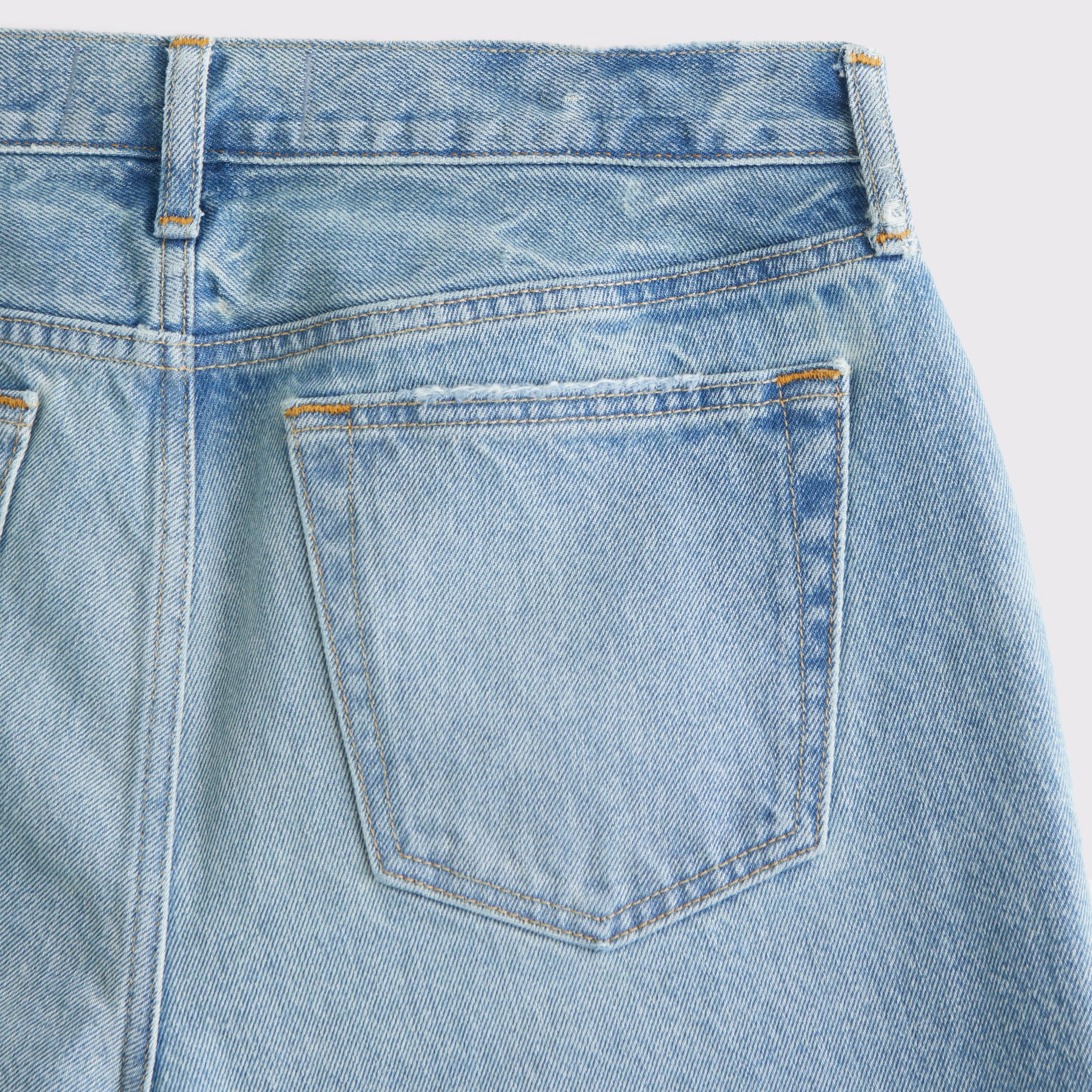 Loose Denim Short Product Image