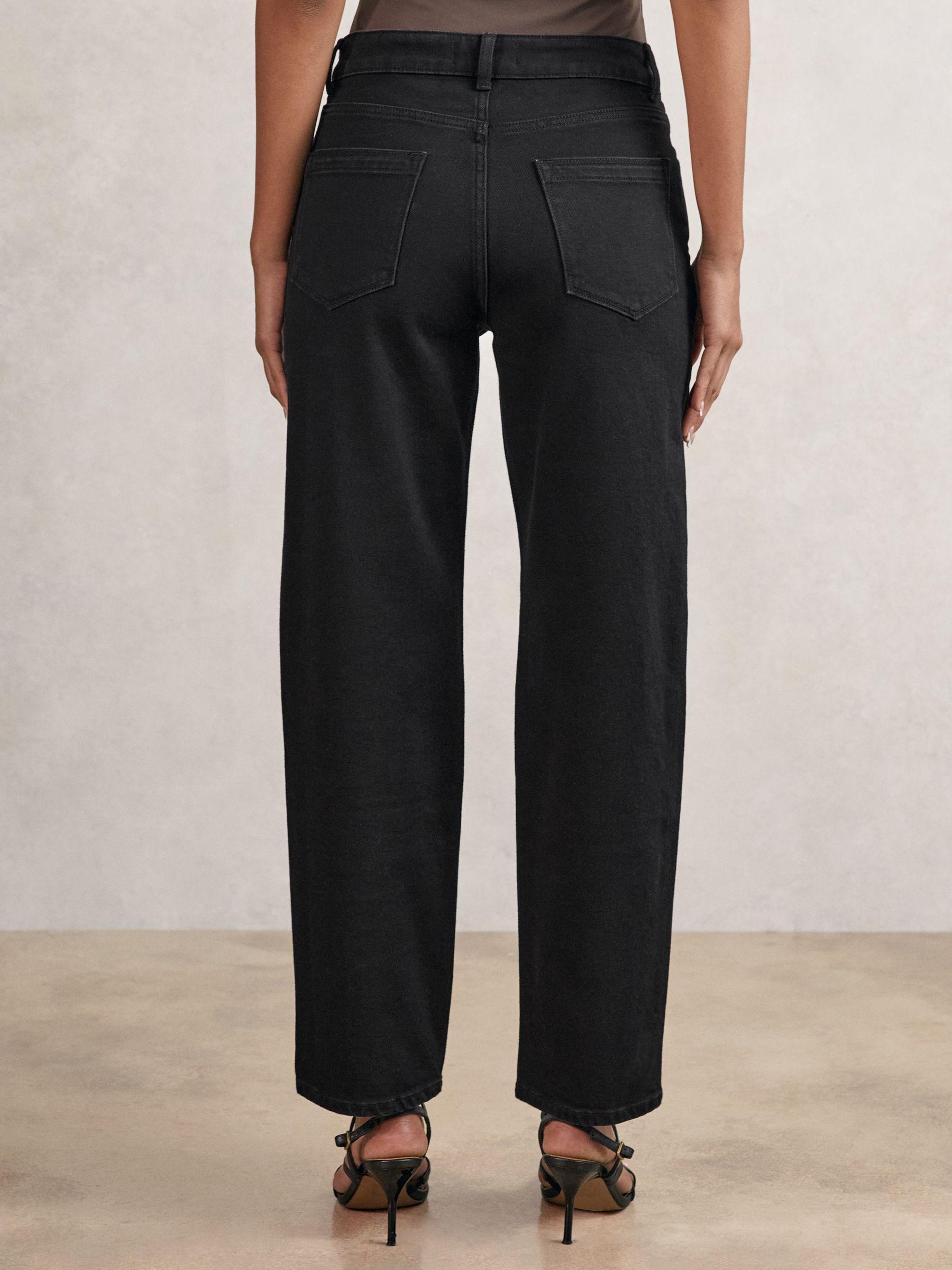 Mid Rise Straight Leg Jeans in Black Product Image