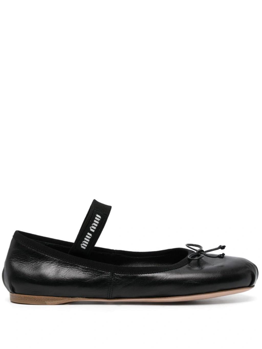 logo-strap ballerina shoes Product Image