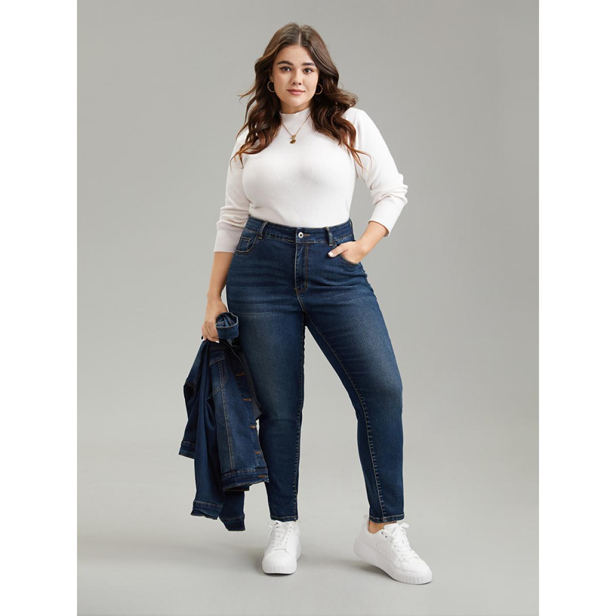 Plus Size Dark Wash Button Up Zipper Fly High Jeans Women Midnight Casual Plain Plain High stretch Pocket Jeans BloomChic 30/6X Product Image