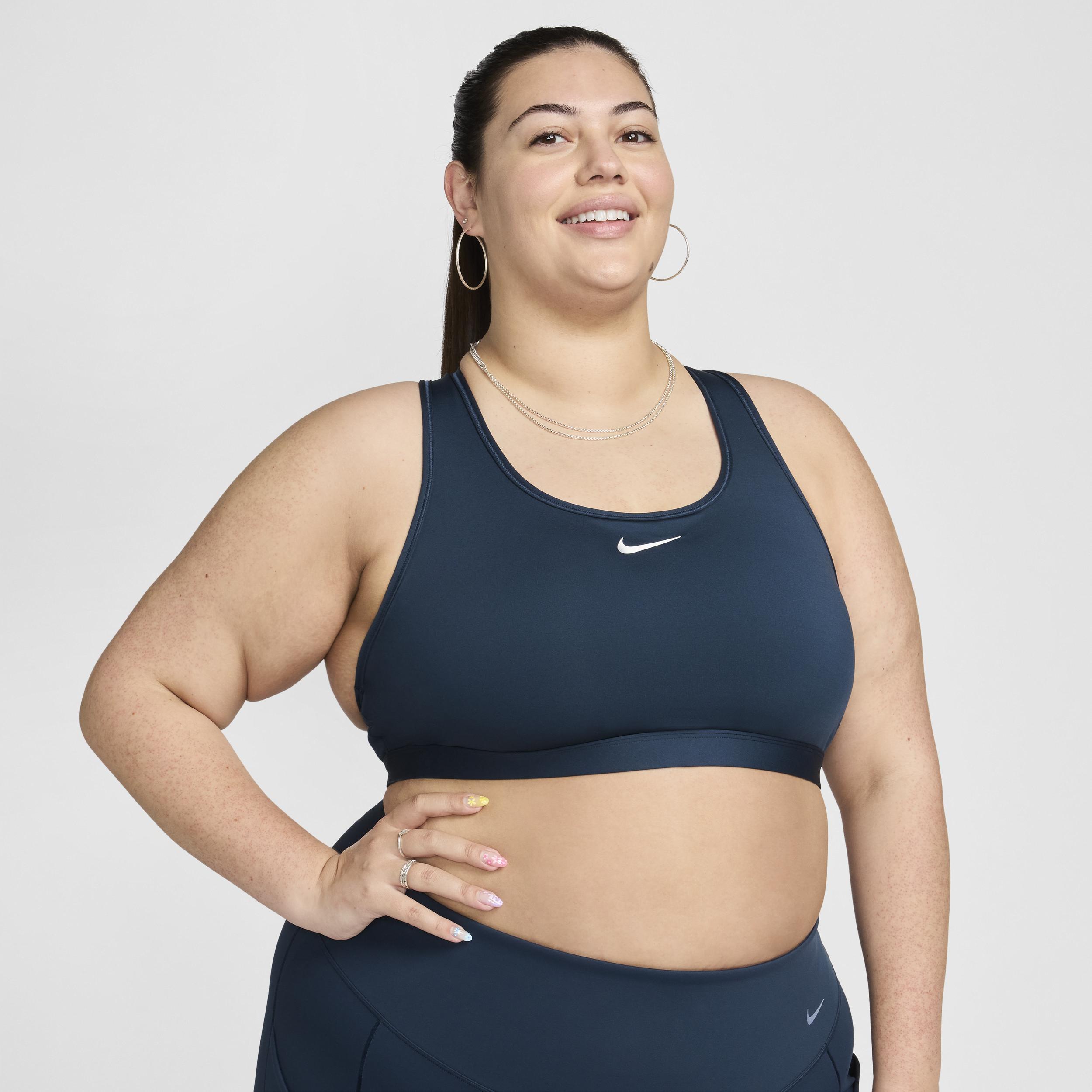 Plus Size Nike Swoosh Medium Padded Sports Bra, Women's, Size: 3XL, Armory Blue Product Image