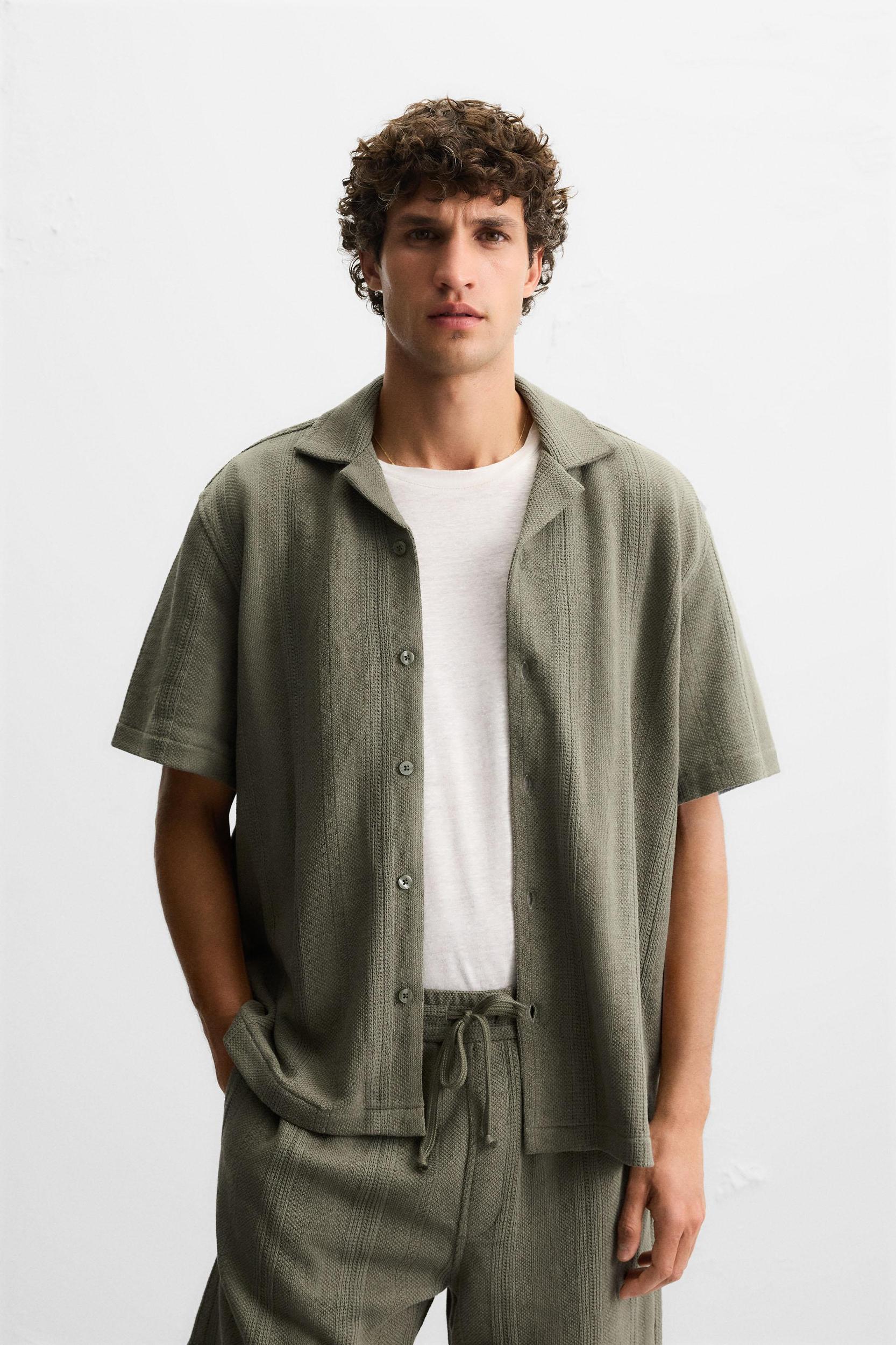 JACQUARD TEXTURED SHIRT Product Image
