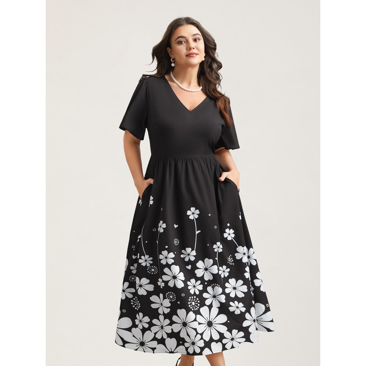 Plus Size V-Neck Floral Print Flared Sleeve Dress Black Women Elegant Gathered V-neck Short sleeve Curvy BloomChic 22-24/3X Product Image