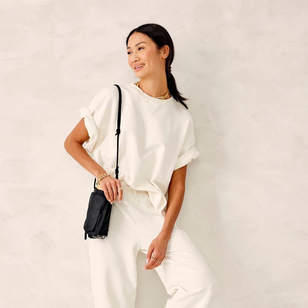 Carew Hydration Crossbody Product Image