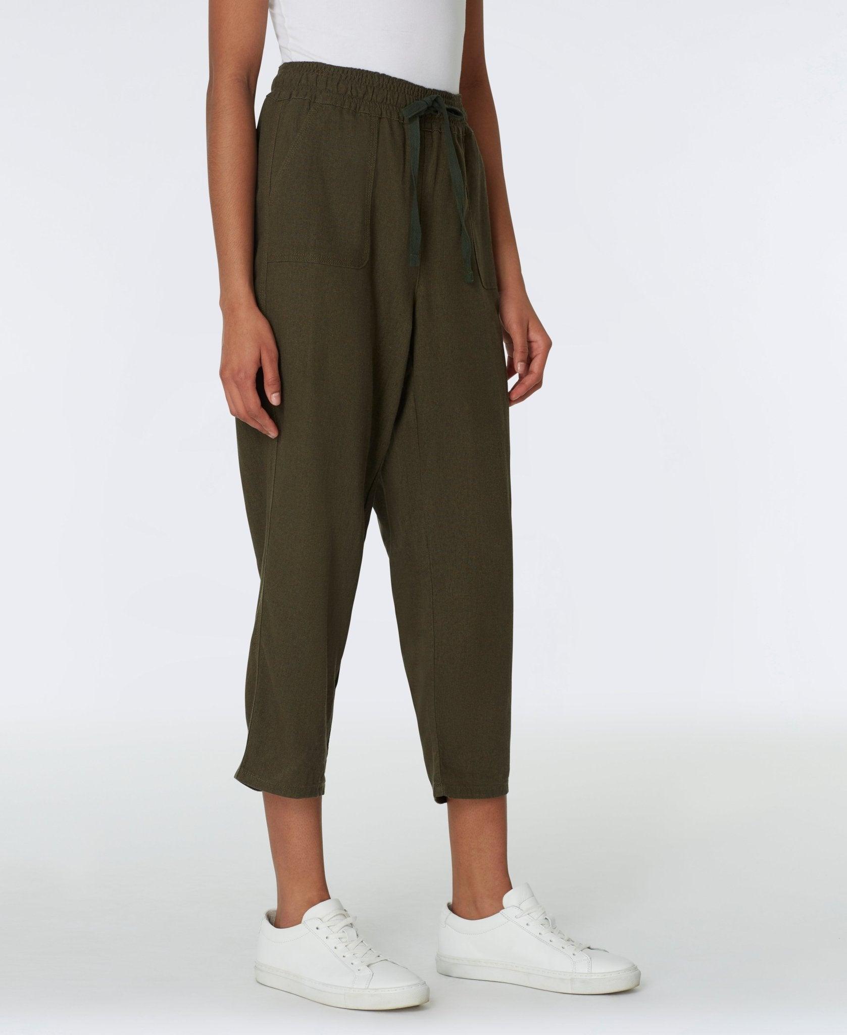 Westport Signature Pull on Capri Product Image