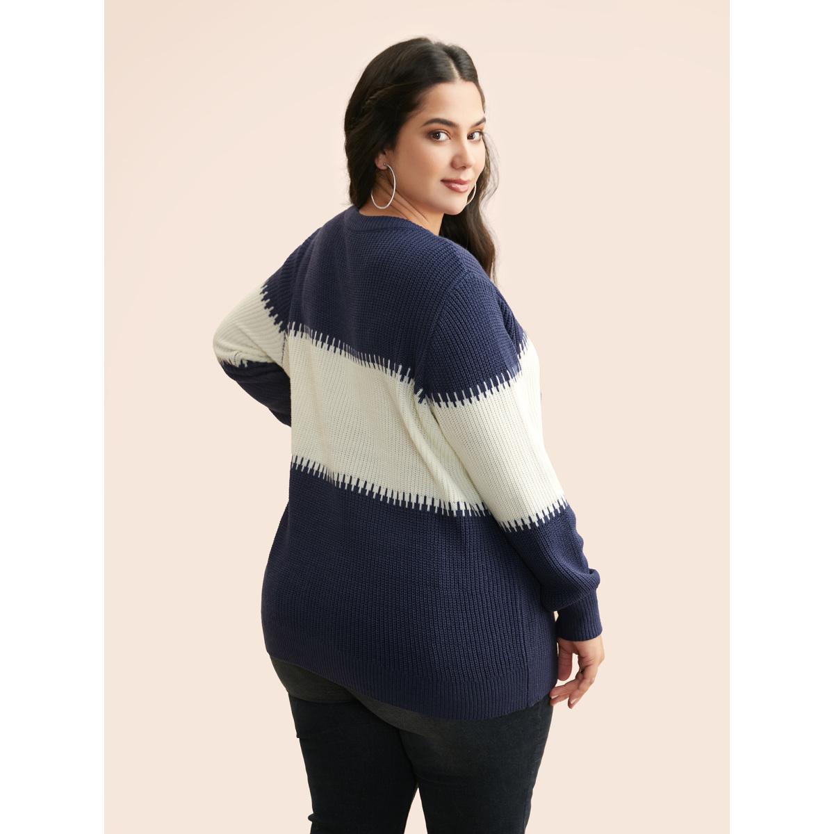 Plus Size Crew Neck Contrast Patchwork Pullover Indigo Women Casual Loose Long Sleeve Round Neck Everyday Pullovers BloomChic 26/4X Product Image