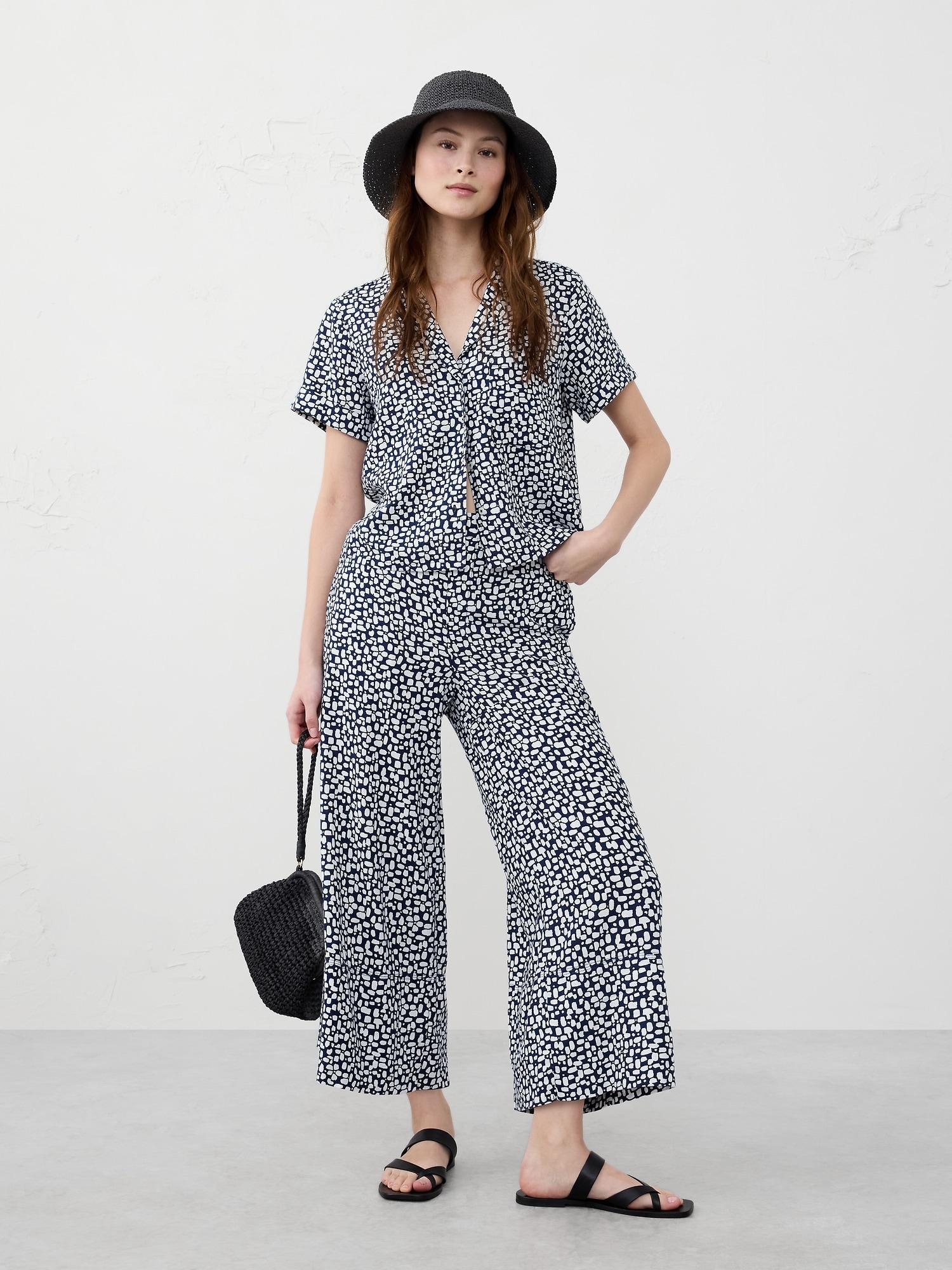 Wide-Leg Linen-Blend Cropped Pull-On Pant Product Image