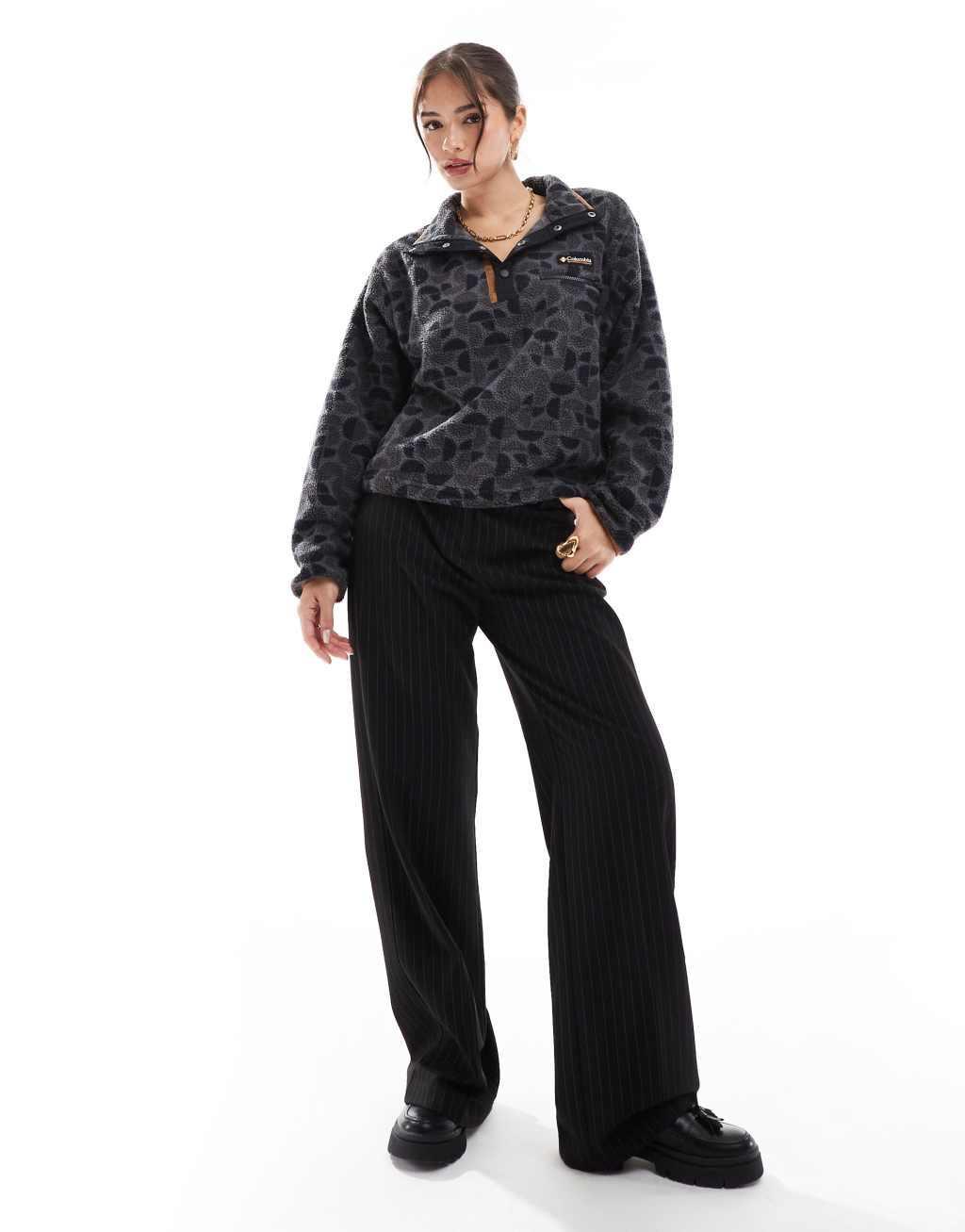 Columbia Helvetia II printed cropped half snap fleece in black retroscape Product Image