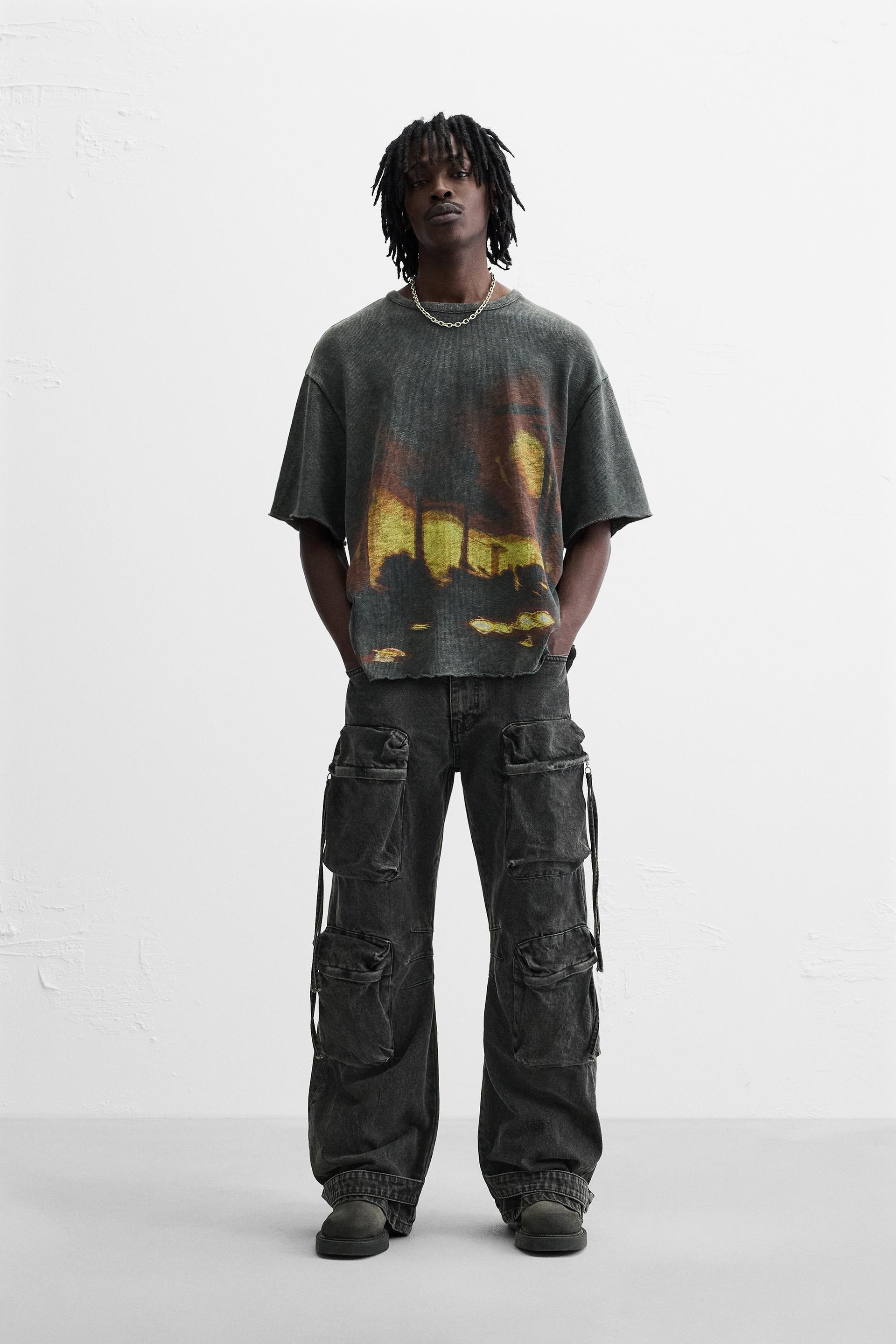 PRINTED KNIT T-SHIRT Product Image