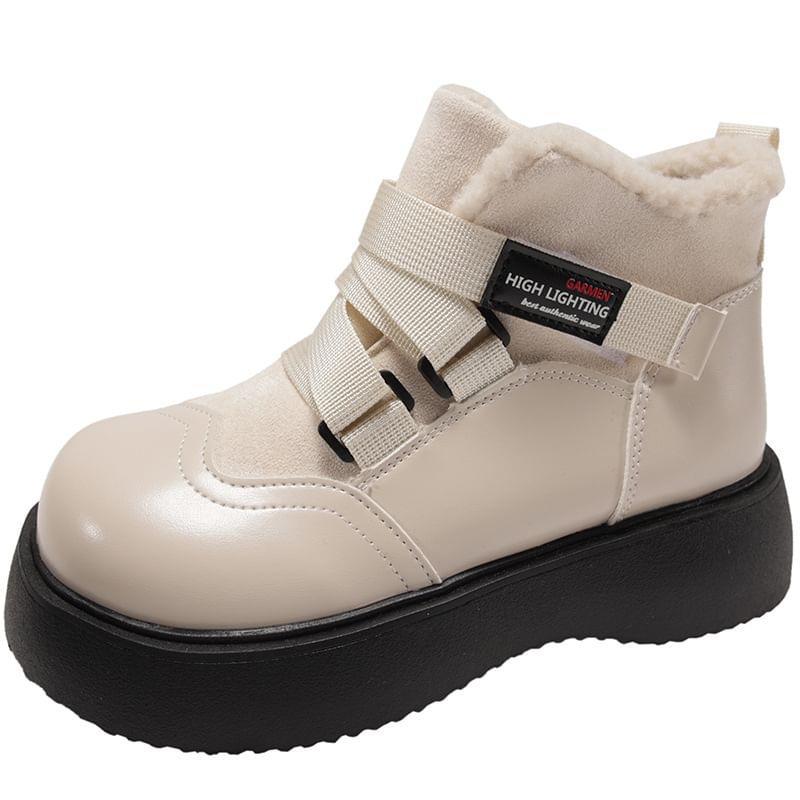 Cap Toe Fleece-Lined Platform Short Snow Boots Product Image