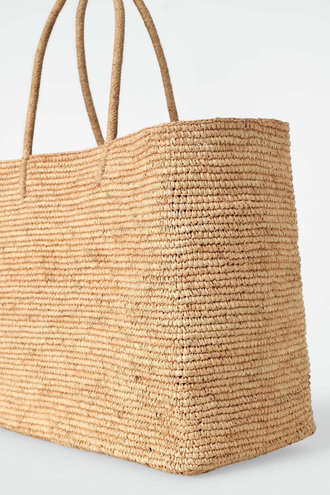 HAND-WOVEN TOTE BAG - RAFFIA Product Image