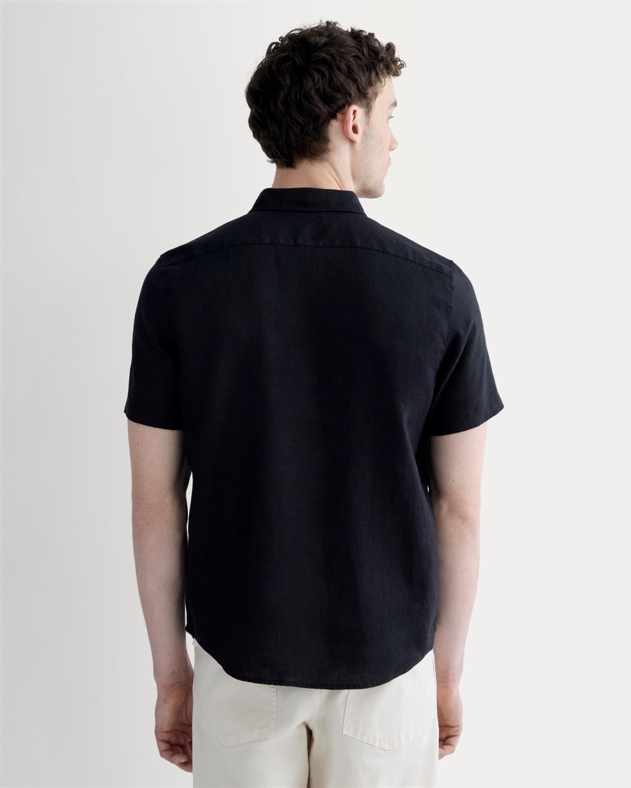 The Classic Short-Sleeve Shirt in Linen Product Image