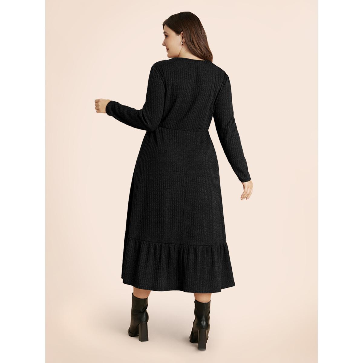 Plus Size Solid Pocket Rib Knit Ruffle Hem Dress Without Belt Black Women Basics Non Round Neck Long Sleeve Curvy Midi Dress BloomChic 14-16/1X Product Image