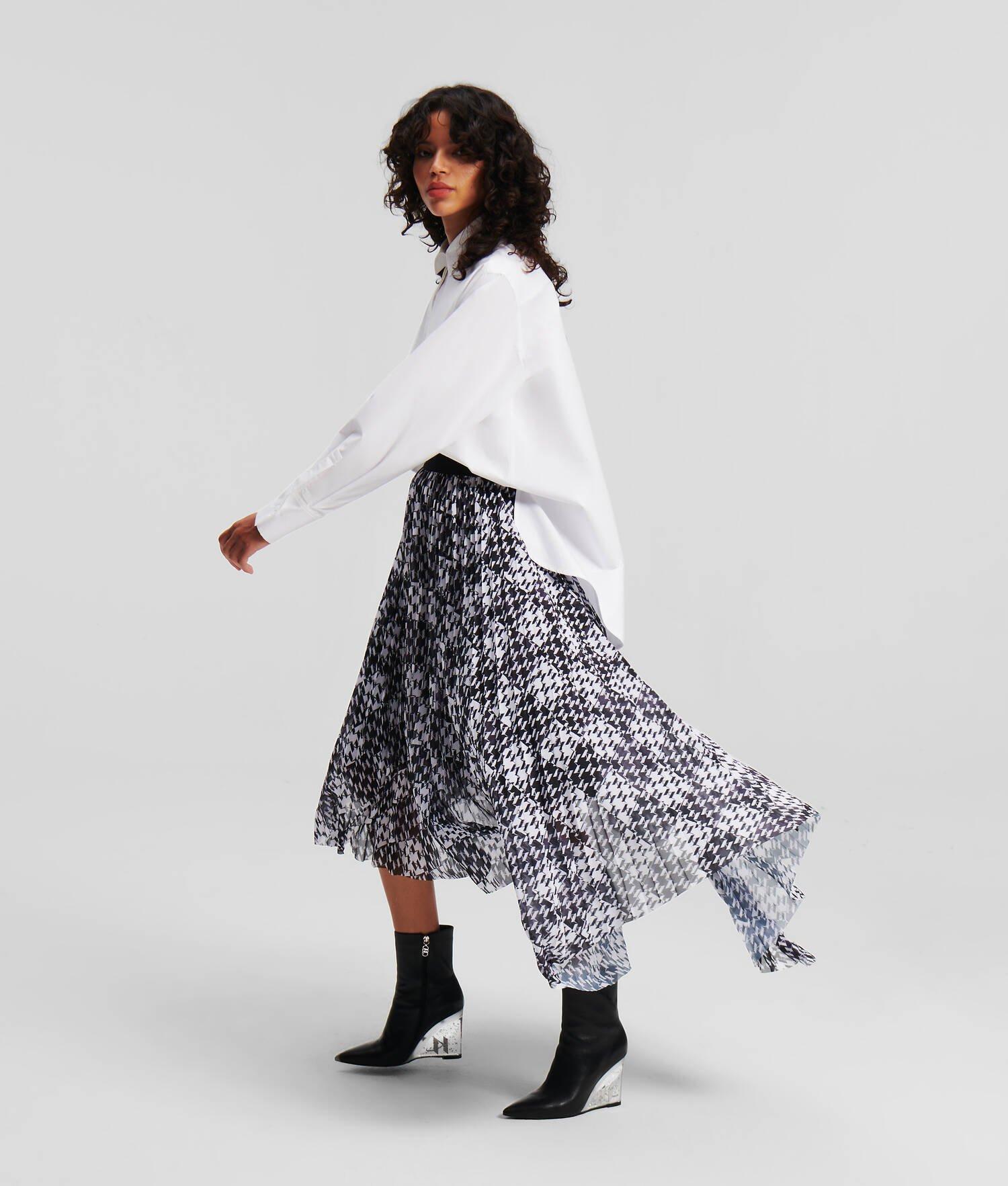 CHECKED ASYMMETRIC PLEATED SKIRT  Product Image