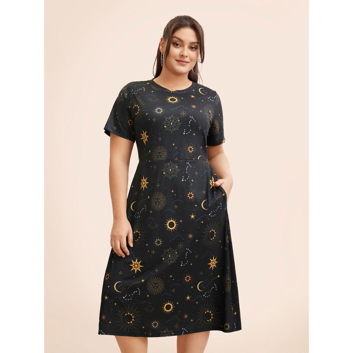 Plus Size Sun & Star Print Crew Neck Pocket Dress Midnight Women Casual Non Round Neck Short sleeve Curvy BloomChic 18-20/2X Product Image