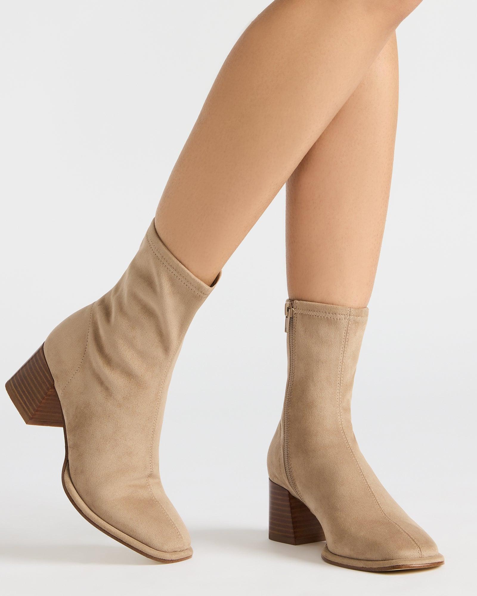 PAMMY TAUPE Female Product Image