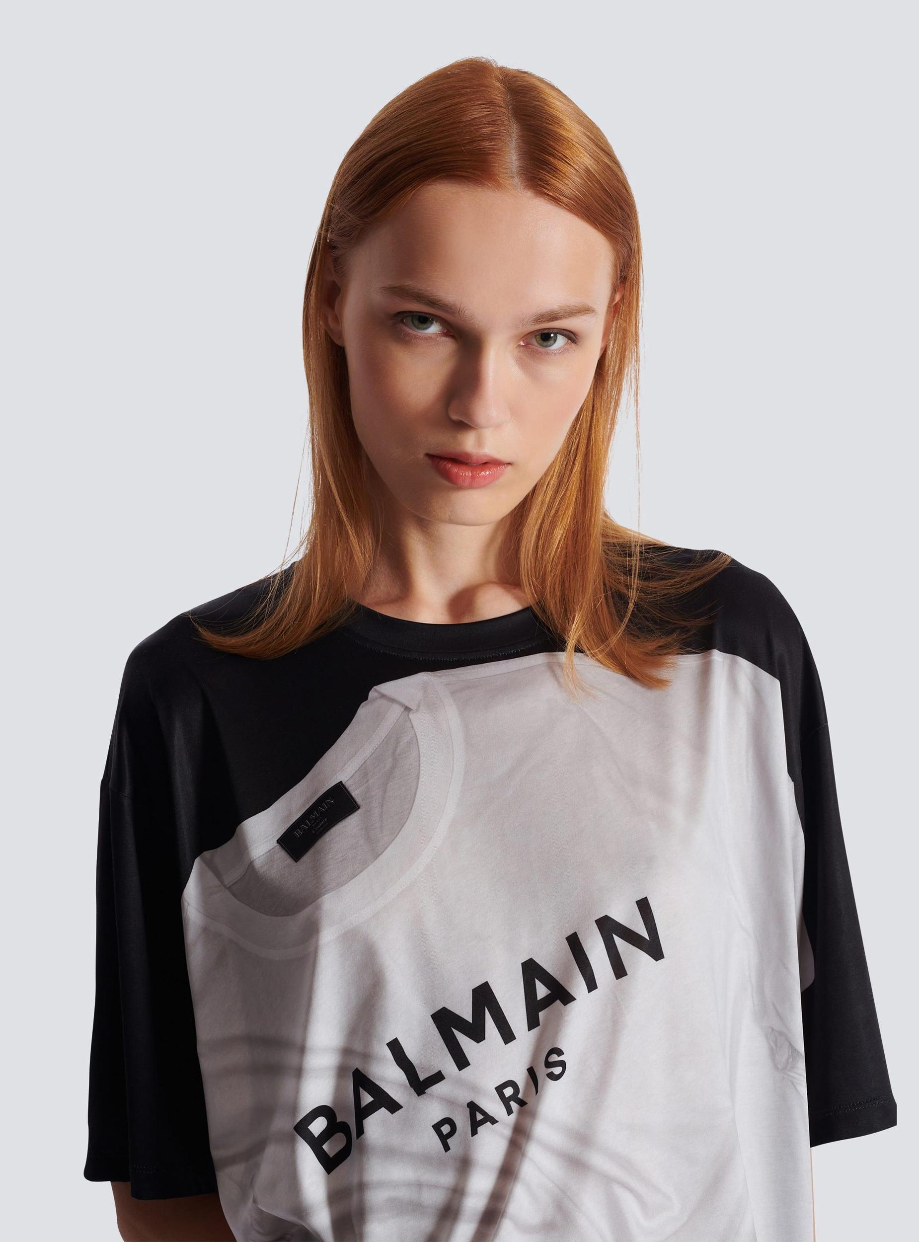 Loose T-shirt with optical illusion print  Product Image