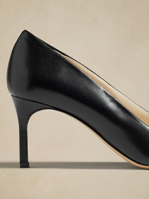 Arden Mid-Heel Leather Pump Product Image