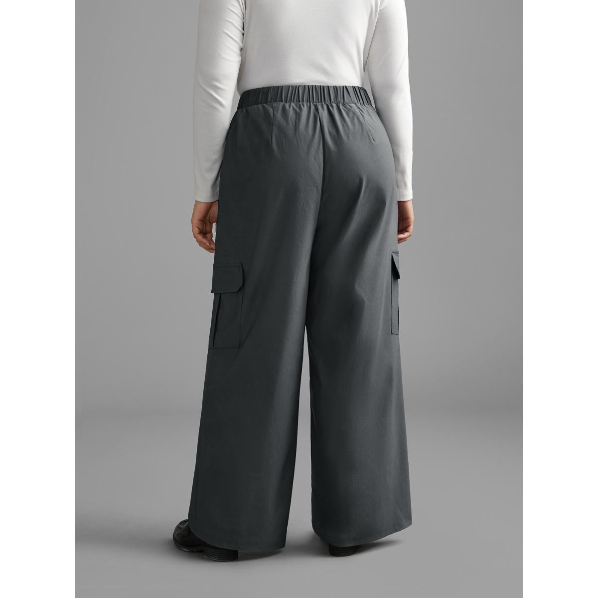 Plus Size Solid Elastic Waist Patched Pocket Pants Women DimGray Casual Loose Mid Rise Everyday Pants BloomChic 14-16/1X Product Image