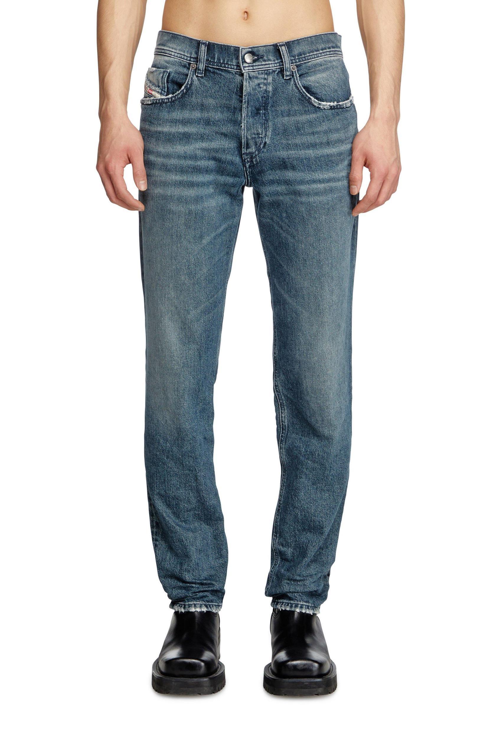 Regular Jeans 2023 D-Finitive 007Y7 Product Image