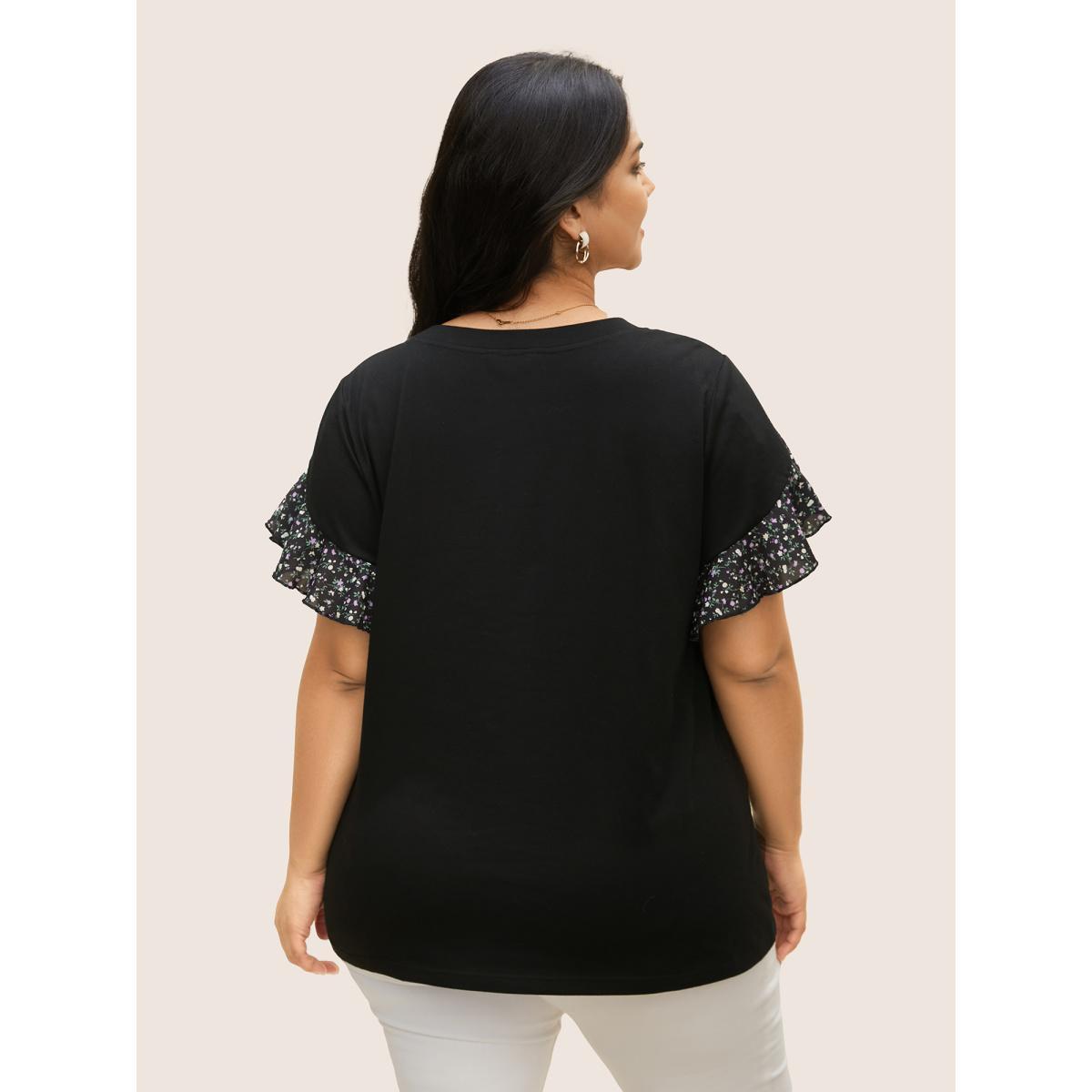 Plus Size Ditsy Floral Patchwork Petal Sleeve T-shirt Black Women Elegant Patchwork Round Neck Everyday T-shirts BloomChic 12/L Product Image
