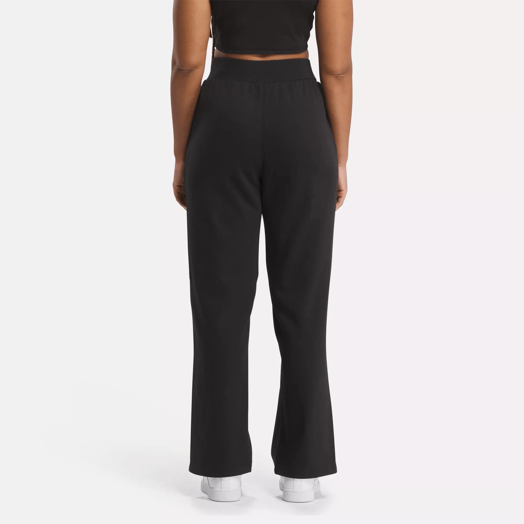 Women's Classics Wardrobe Essentials Fleece Pants Female Product Image
