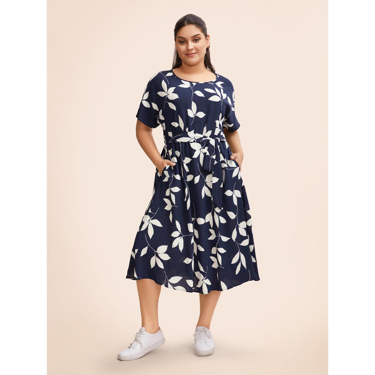 Plus Size Leaf Print Pocket Belted Dress DarkBlue Women Casual Belted Round Neck Short sleeve Curvy Midi Dress BloomChic 26/4X Product Image