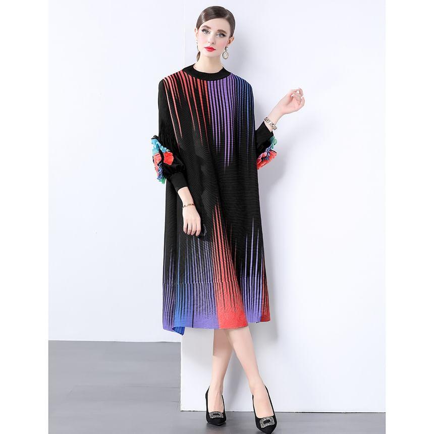 Long-Sleeve Round Neck Print Floral Accent Maxi Tunic Dress Product Image