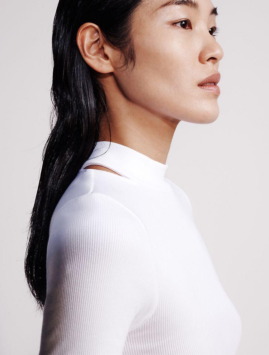 Calvin Klein Women's Cut Out Slim Crewneck T-Shirt - White - S Product Image