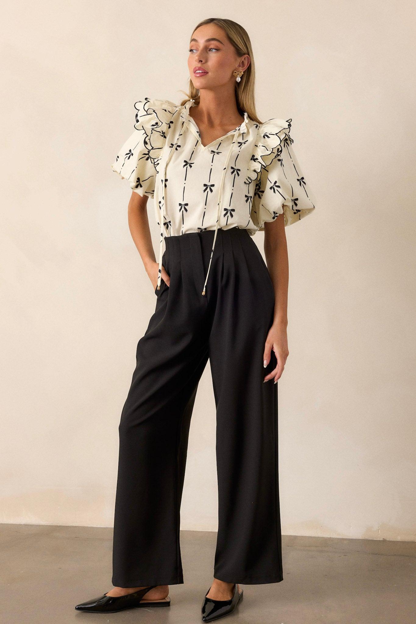 Urban Uproar Black Straight Leg Pants Product Image